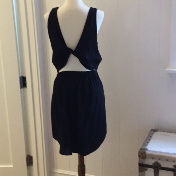 Chelsea 28 open back twist formal dress - Picture 2 of 4